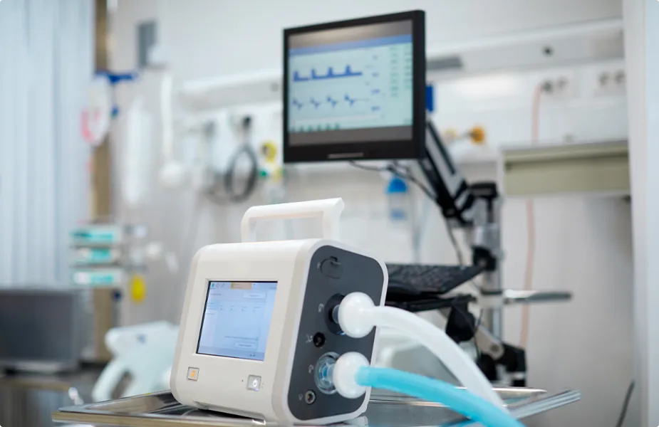 The constant flow infusion pump provides a convenient, time-saving, labor-saving, and accurate medication dosage delivery method for clinical nursing services